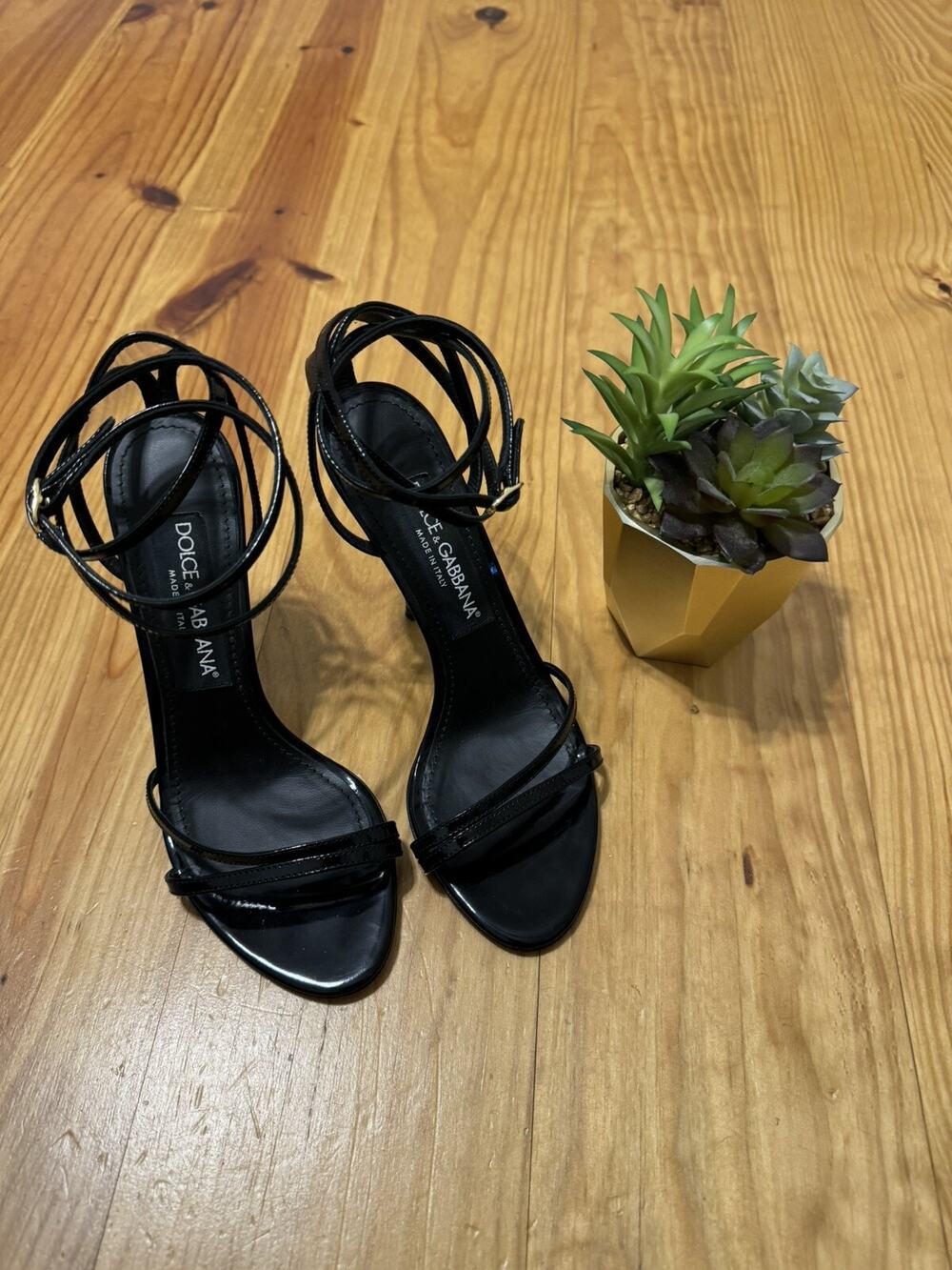 DOLCE & GABBANA Polished Sandals Black Strappy Leather Stiletto US 6 EUR 36.5